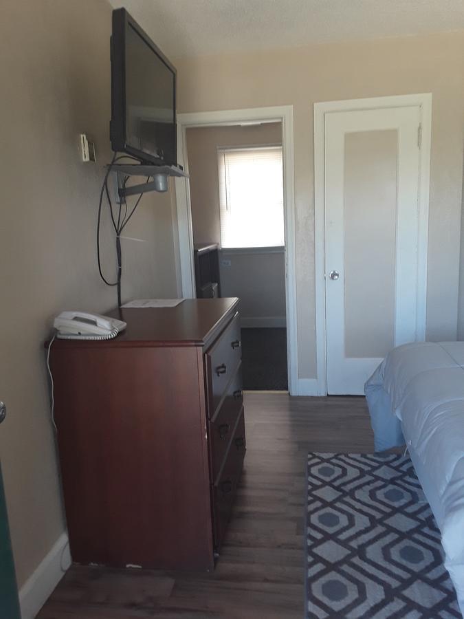 Eddy'S Motel Butte Εξωτερικό φωτογραφία