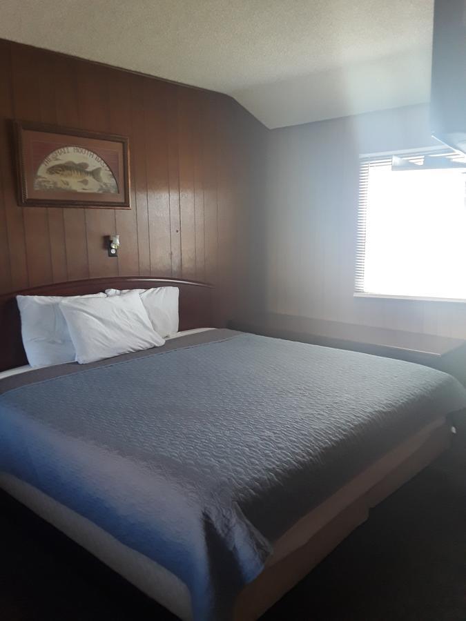 Eddy'S Motel Butte Εξωτερικό φωτογραφία