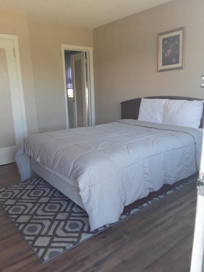 Eddy'S Motel Butte Εξωτερικό φωτογραφία