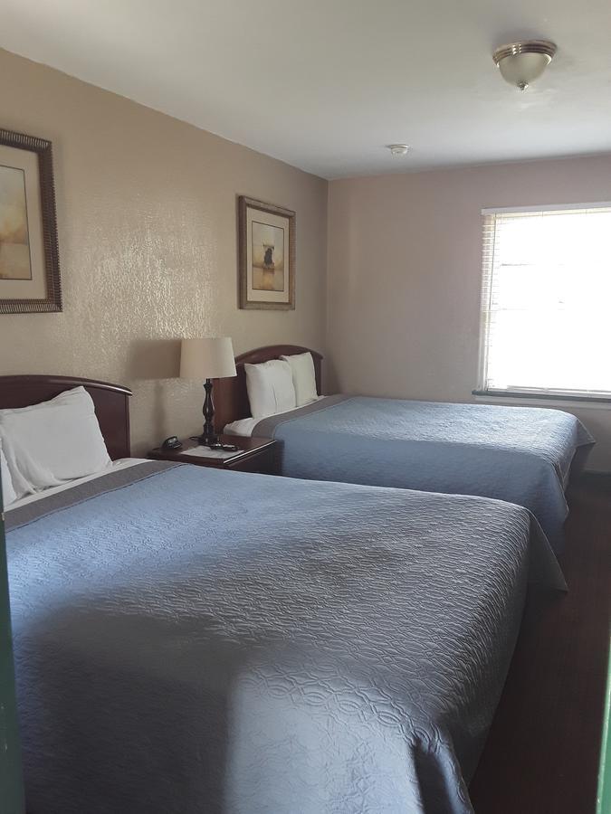Eddy'S Motel Butte Εξωτερικό φωτογραφία