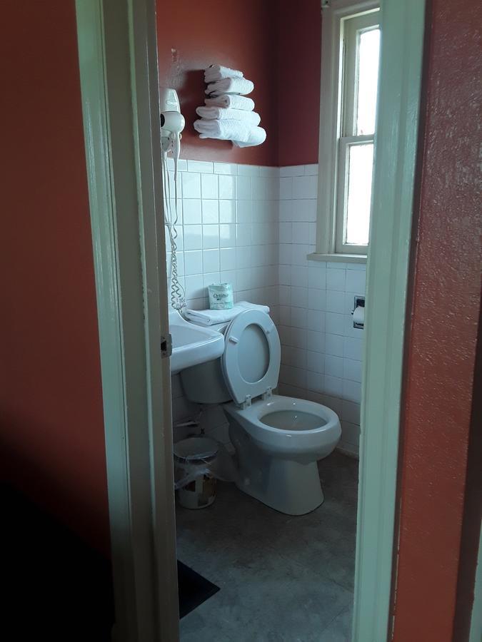 Eddy'S Motel Butte Εξωτερικό φωτογραφία